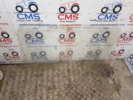 Ford 3000, 2000, 2600, 3600 Cab Front Glass 81822764 - Скло та запчастини в категорії Трактори: фото 1 Ford 3000, 2000, 2600, 3600 Cab Front Glass 81822764 - Скло та запчастини в категорії Трактори: фото 1