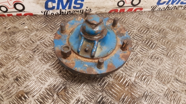 Ford 4000 Original Hub - Маточина в категорії Трактори: фото 1 Ford 4000 Original Hub - Маточина в категорії Трактори: фото 1