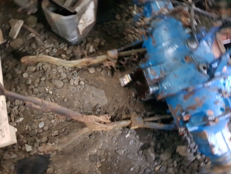 Ford 4830, 5030 N Rear Axle, Backend, Front Axle Nut Ford 4830 N: Narrow Type - Вісь та запчастини в категорії Трактори: фото 2 Ford 4830, 5030 N Rear Axle, Backend, Front Axle Nut Ford 4830 N: Narrow Type - Вісь та запчастини в категорії Трактори: фото 2