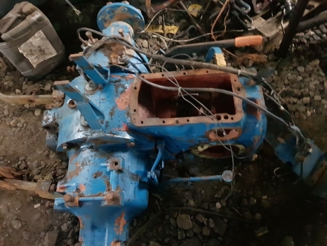 Ford 4830, 5030 N Rear Axle, Backend, Front Axle Nut Ford 4830 N: Narrow Type - Вісь та запчастини в категорії Трактори: фото 4 Ford 4830, 5030 N Rear Axle, Backend, Front Axle Nut Ford 4830 N: Narrow Type - Вісь та запчастини в категорії Трактори: фото 4