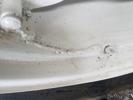 Ford 5640 , 6640 , 7740, 7840 , 8240 , 8340 28 Inch 5 Stud Wheel E5nn1050ka12g - Колесо в категорії Трактори: фото 4 Ford 5640 , 6640 , 7740, 7840 , 8240 , 8340 28 Inch 5 Stud Wheel E5nn1050ka12g - Колесо в категорії Трактори: фото 4