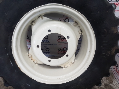 Ford 5640 , 6640 , 7740, 7840 , 8240 , 8340 28 Inch 5 Stud Wheel E5nn1050ka12g - Колесо в категорії Трактори: фото 2 Ford 5640 , 6640 , 7740, 7840 , 8240 , 8340 28 Inch 5 Stud Wheel E5nn1050ka12g - Колесо в категорії Трактори: фото 2