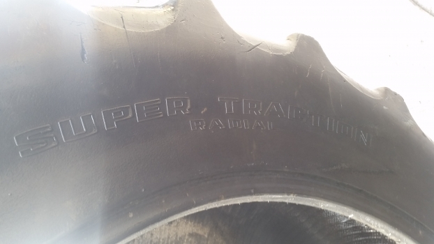 Ford Rear Tyre 16.9-38. Please Check By The Photos. - Шина в категорії Трактори: фото 3 Ford Rear Tyre 16.9-38. Please Check By The Photos. - Шина в категорії Трактори: фото 3