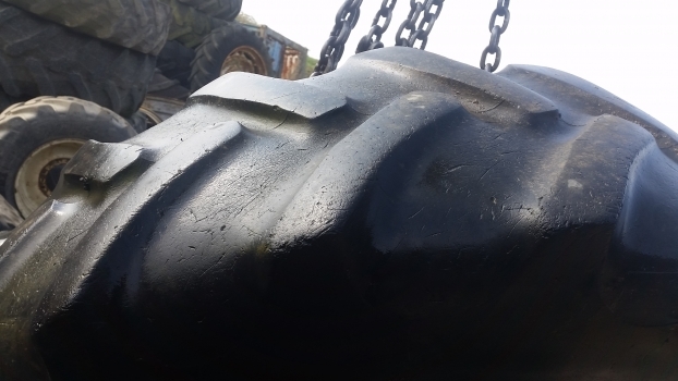 Ford Rear Tyre 16.9-38. Please Check By The Photos. - Шина в категорії Трактори: фото 2 Ford Rear Tyre 16.9-38. Please Check By The Photos. - Шина в категорії Трактори: фото 2