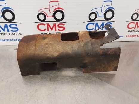 John Deere 6820, 6020, 6030, 6000, 7330 Drive Shaft Guard L172731 - Передня вісь в категорії Трактори: фото 2 John Deere 6820, 6020, 6030, 6000, 7330 Drive Shaft Guard L172731 - Передня вісь в категорії Трактори: фото 2