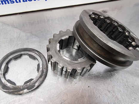 Landini Vision 105, Mccormick, Transmission Sleeve, Hub 3532500m3, 3536269m1 - Коробка передач: фото 4 Landini Vision 105, Mccormick, Transmission Sleeve, Hub 3532500m3, 3536269m1 - Коробка передач: фото 4