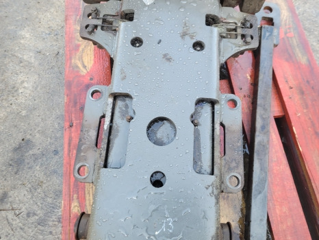 Massey Feguson Valtra S374 Pick Up Hitch Complete Dromore Mf Z15 4387554m92 - Рама/ Шасі: фото 4 Massey Feguson Valtra S374 Pick Up Hitch Complete Dromore Mf Z15 4387554m92 - Рама/ Шасі: фото 4