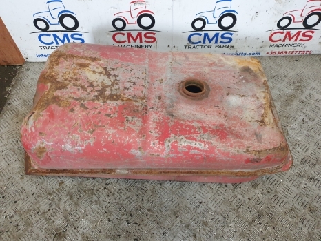 Massey Ferguson 135 Solid Original Fuel Tank 897401m91, 897390m91, 897390m91 - Паливний бак в категорії Трактори: фото 1 Massey Ferguson 135 Solid Original Fuel Tank 897401m91, 897390m91, 897390m91 - Паливний бак в категорії Трактори: фото 1