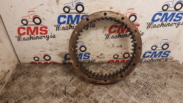 Massey Ferguson 50 Hx Rear Axle Ring Gear. Please Check By The Photos. - Задня вісь в категорії Екскаватори-навантажувачі: фото 1 Massey Ferguson 50 Hx Rear Axle Ring Gear. Please Check By The Photos. - Задня вісь в категорії Екскаватори-навантажувачі: фото 1