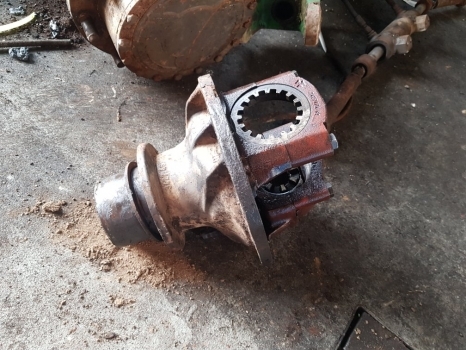 Massey Ferguson 6180 Front Differential Housing 3427467r3, Ag125, 3764005m91 - Диференціал в категорії Трактори: фото 1 Massey Ferguson 6180 Front Differential Housing 3427467r3, Ag125, 3764005m91 - Диференціал в категорії Трактори: фото 1