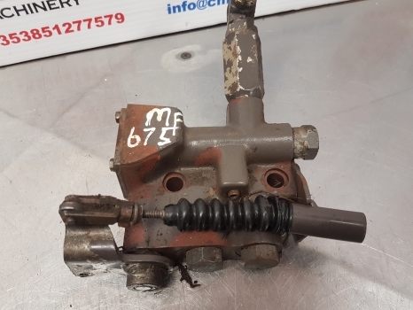 Massey Ferguson 675, 399, 372n, 375, 4225, 4255 Hydraulic Valve Assy 1679099m95 - Гідравлічний клапан в категорії Трактори: фото 5 Massey Ferguson 675, 399, 372n, 375, 4225, 4255 Hydraulic Valve Assy 1679099m95 - Гідравлічний клапан в категорії Трактори: фото 5