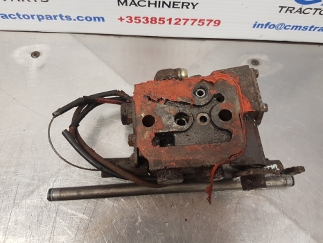 Massey Ferguson 675, 399, 372n, 375, 4225, 4255 Hydraulic Valve Assy 1679099m95 - Гідравлічний клапан в категорії Трактори: фото 5 Massey Ferguson 675, 399, 372n, 375, 4225, 4255 Hydraulic Valve Assy 1679099m95 - Гідравлічний клапан в категорії Трактори: фото 5