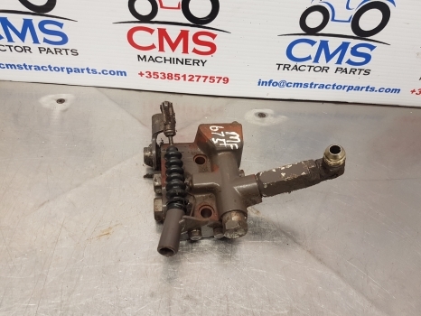 Massey Ferguson 675, 399, 372n, 375, 4225, 4255 Hydraulic Valve Assy 1679099m95 - Гідравлічний клапан в категорії Трактори: фото 2 Massey Ferguson 675, 399, 372n, 375, 4225, 4255 Hydraulic Valve Assy 1679099m95 - Гідравлічний клапан в категорії Трактори: фото 2