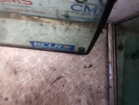 Massey Ferguson 690, 665, 698, 699 Cab Front Glass Windscreen Tg1246 - Лобове скло в категорії Трактори: фото 4 Massey Ferguson 690, 665, 698, 699 Cab Front Glass Windscreen Tg1246 - Лобове скло в категорії Трактори: фото 4