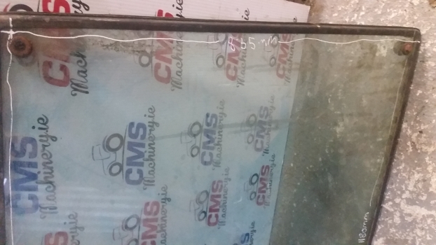 Massey Ferguson 690 Cab Frong Glass Windscreen Tg1246 - Лобове скло в категорії Трактори: фото 3 Massey Ferguson 690 Cab Frong Glass Windscreen Tg1246 - Лобове скло в категорії Трактори: фото 3