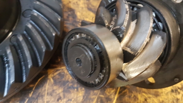 Massey Ferguson 690 Rear Axle Bevel Gear Differential 9x35 1665440m92, 893223m2 - Диференціал в категорії Трактори: фото 3 Massey Ferguson 690 Rear Axle Bevel Gear Differential 9x35 1665440m92, 893223m2 - Диференціал в категорії Трактори: фото 3