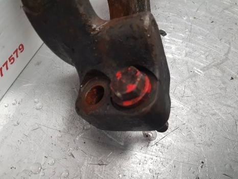 Mccormick Case Mxc, Mc Mc100 Front Axle Support Bracket Rear 138533, 318588a1 - Підвіска в категорії Трактори: фото 3 Mccormick Case Mxc, Mc Mc100 Front Axle Support Bracket Rear 138533, 318588a1 - Підвіска в категорії Трактори: фото 3