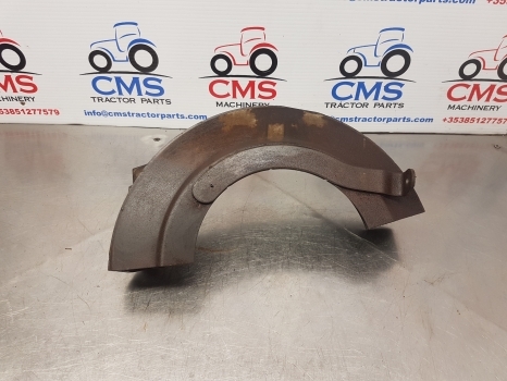 New Holland T7.190, T6080, T6030, T8070 Rear Axle Guard 84141567, 87683200 - Задня вісь в категорії Трактори: фото 1 New Holland T7.190, T6080, T6030, T8070 Rear Axle Guard 84141567, 87683200 - Задня вісь в категорії Трактори: фото 1
