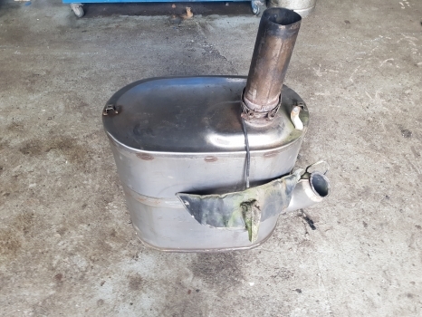 Глушник в категорії Трактори New Holland T7.200, Case Puma 130, 145 Catalytic Silencer, Muffler 84396513: фото 1
