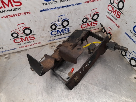 New Holland T7030 Case T6000, Puma Valves Bracket Support 84145741, 84145738 - Деталі гальмівної системи в категорії Сільськогосподарська техніка: фото 5 New Holland T7030 Case T6000, Puma Valves Bracket Support 84145741, 84145738 - Деталі гальмівної системи в категорії Сільськогосподарська техніка: фото 5