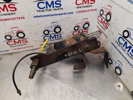 New Holland T7030 Case T6000, Puma Valves Bracket Support 84145741, 84145738 - Деталі гальмівної системи в категорії Сільськогосподарська техніка: фото 1 New Holland T7030 Case T6000, Puma Valves Bracket Support 84145741, 84145738 - Деталі гальмівної системи в категорії Сільськогосподарська техніка: фото 1