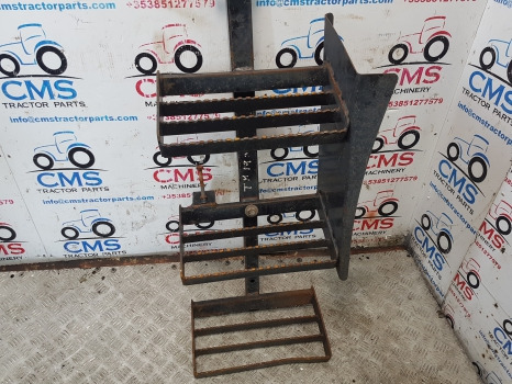 New Holland Tm175, 190, Case Mxm175, 190, Foot Step Assy Lhs 82025821, 82023432 - Підніжка в категорії Сільськогосподарська техніка: фото 2 New Holland Tm175, 190, Case Mxm175, 190, Foot Step Assy Lhs 82025821, 82023432 - Підніжка в категорії Сільськогосподарська техніка: фото 2