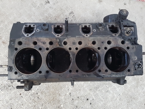 Same Explorer 65, 70 75, 80 Engine Crankcase Block 065.1110.0, 9.06599.41.3 - Картер в категорії Трактори: фото 2 Same Explorer 65, 70 75, 80 Engine Crankcase Block 065.1110.0, 9.06599.41.3 - Картер в категорії Трактори: фото 2