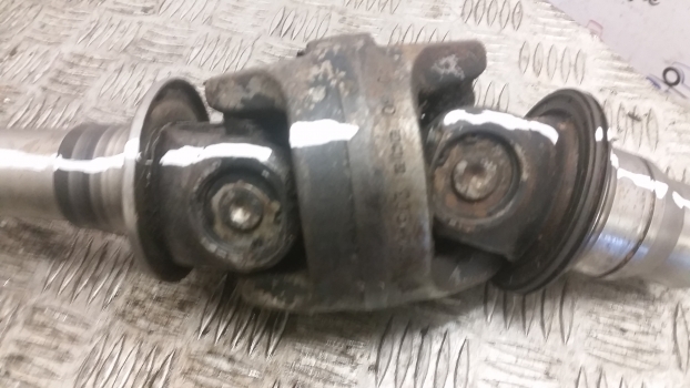 Same, Lamborghini, Deutz Agrotron 150 Front Axle Drive Shaft Right 04415115.4 - Піввісь в категорії Трактори: фото 2 Same, Lamborghini, Deutz Agrotron 150 Front Axle Drive Shaft Right 04415115.4 - Піввісь в категорії Трактори: фото 2