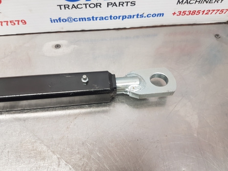 New Holland Tm, 60, Fiat M Series Lift Rod Assembly 82014061, 82028081, 82014062 - Запчастини в категорії Трактори: фото 2 New Holland Tm, 60, Fiat M Series Lift Rod Assembly 82014061, 82028081, 82014062 - Запчастини в категорії Трактори: фото 2