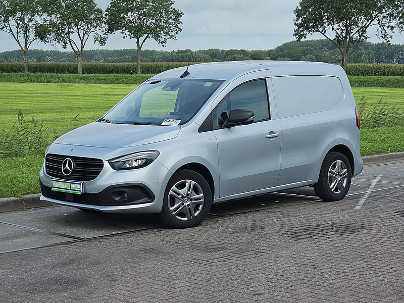 Mercedes-Benz Citan 110 CDI 3-Zits LED Automaat! - Фургон з закритим кузовом: фото 2 Mercedes-Benz Citan 110 CDI 3-Zits LED Automaat! - Фургон з закритим кузовом: фото 2