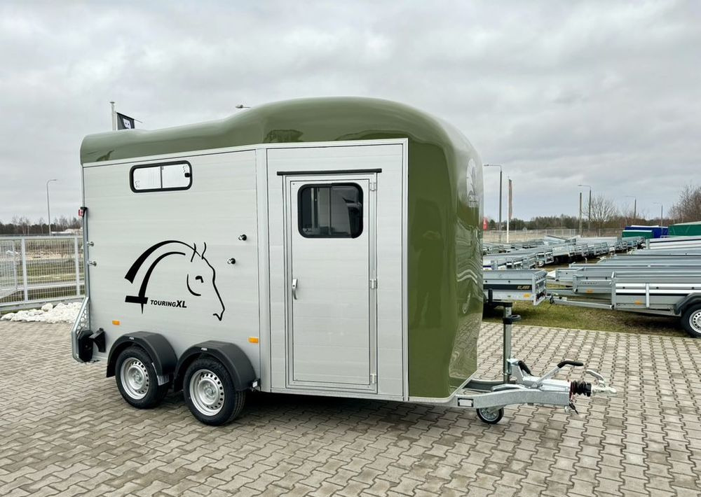 CHEVAL LIBERTÉ Touring Country XL przyczepa na dwa konie | duża siodlarnia | drzwi boczne | rampa przednia | 387×179 cm | ALUMINIOWA | Debon | dostawa | mocna i solidna | - Причіп коневоз: фото 3 CHEVAL LIBERTÉ Touring Country XL przyczepa na dwa konie | duża siodlarnia | drzwi boczne | rampa przednia | 387×179 cm | ALUMINIOWA | Debon | dostawa | mocna i solidna | - Причіп коневоз: фото 3