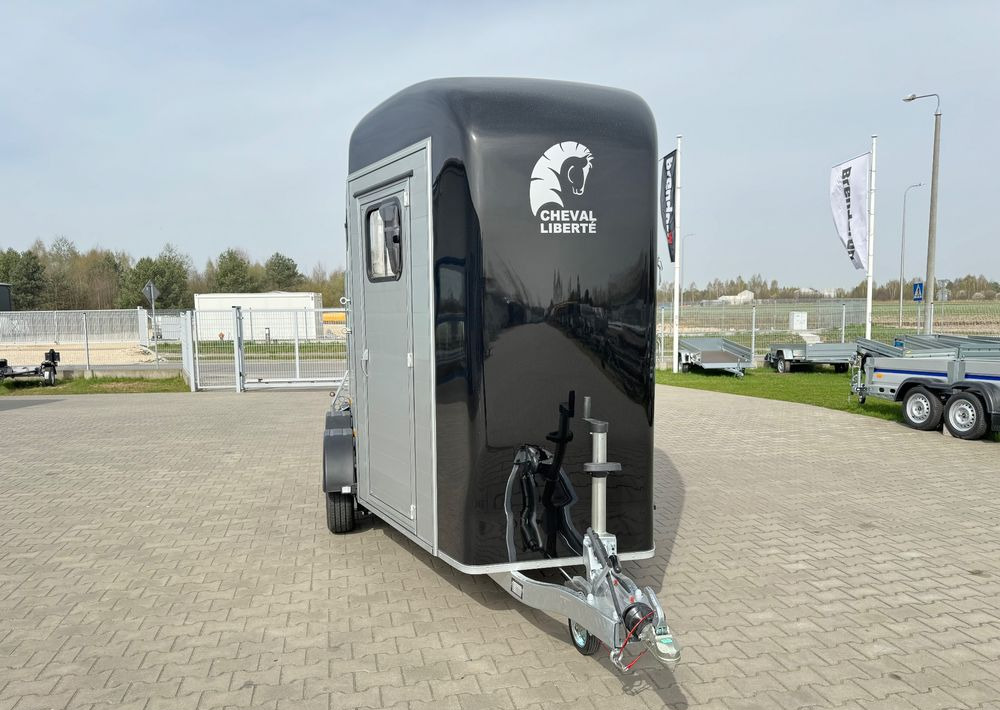 Cheval Liberte Touring Country XL przyczepa na dwa konie | duża siodlarnia | drzwi boczne | rampa przednia | 387×179 cm | ALUMINIOWA | Debon | dostawa | mocna i solidna | - Причіп коневоз: фото 5 Cheval Liberte Touring Country XL przyczepa na dwa konie | duża siodlarnia | drzwi boczne | rampa przednia | 387×179 cm | ALUMINIOWA | Debon | dostawa | mocna i solidna | - Причіп коневоз: фото 5
