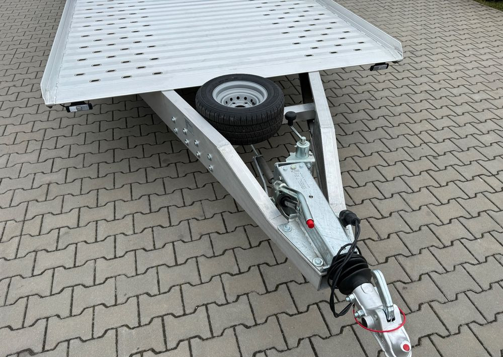 GROMEX laweta aluminiowa | 850x210cm | DMC 3500kg | platforma na 2 auta | 3 osie AL-KO | OŚWIETLENIE LED - Автовоз причіп: фото 5 GROMEX laweta aluminiowa | 850x210cm | DMC 3500kg | platforma na 2 auta | 3 osie AL-KO | OŚWIETLENIE LED - Автовоз причіп: фото 5