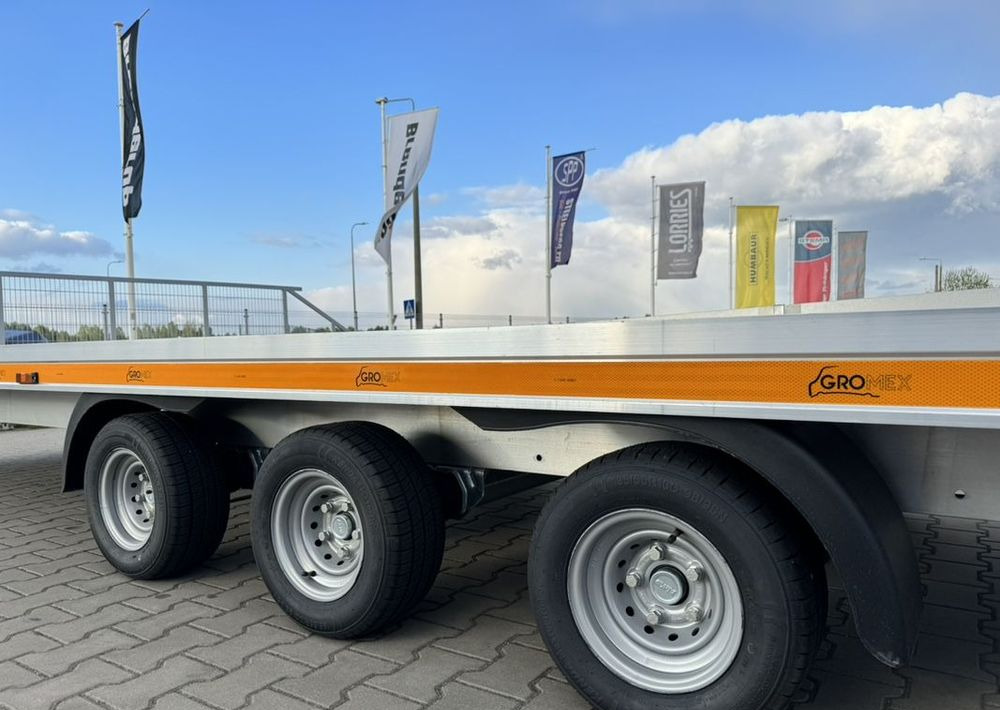 Gromex laweta aluminiowa | 850x210cm | DMC 3500kg | platforma na 2 auta | 3 osie AL-KO | OŚWIETLENIE LED - Автовоз причіп: фото 3 Gromex laweta aluminiowa | 850x210cm | DMC 3500kg | platforma na 2 auta | 3 osie AL-KO | OŚWIETLENIE LED - Автовоз причіп: фото 3