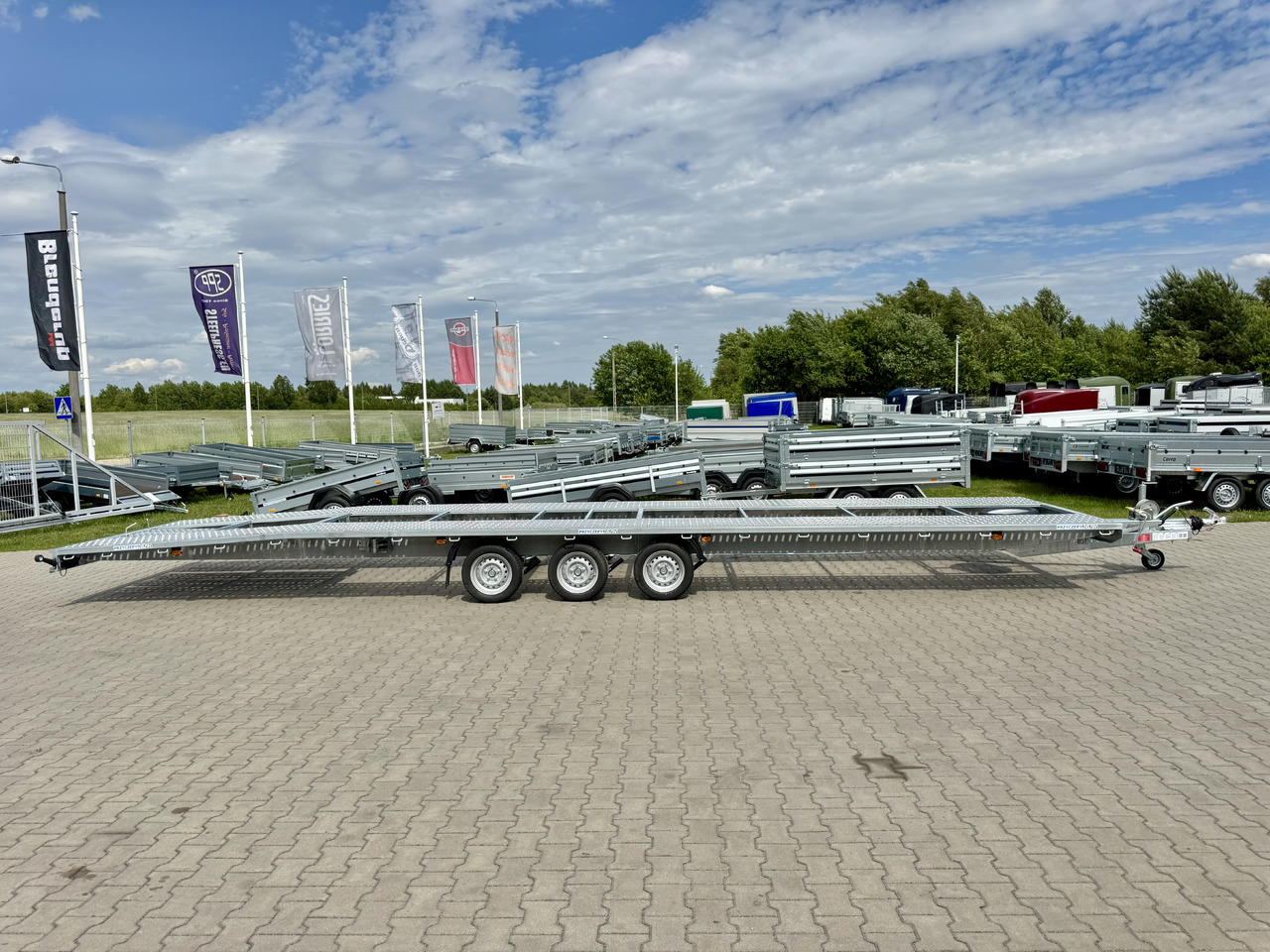 NIEWIADÓW Indiana 9m x 2.1 m | 3.5T - Автовоз причіп: фото 4 NIEWIADÓW Indiana 9m x 2.1 m | 3.5T - Автовоз причіп: фото 4