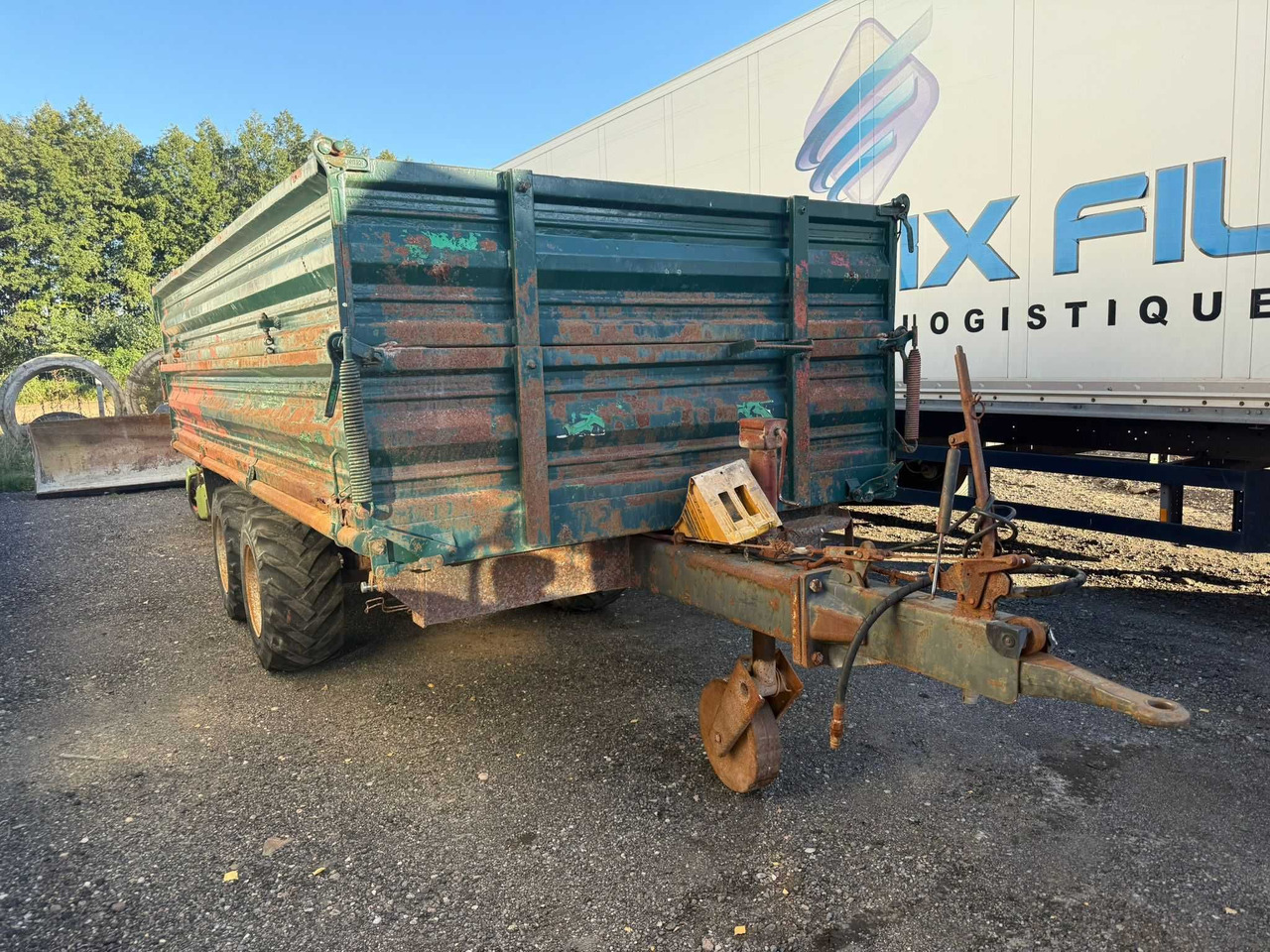 Przyczepa tandem wywrotka 3-stronna ,resory , Reisch , DMC 8 t.,1999 r - Сільськогосподарський причіп: фото 4 Przyczepa tandem wywrotka 3-stronna ,resory , Reisch , DMC 8 t.,1999 r - Сільськогосподарський причіп: фото 4