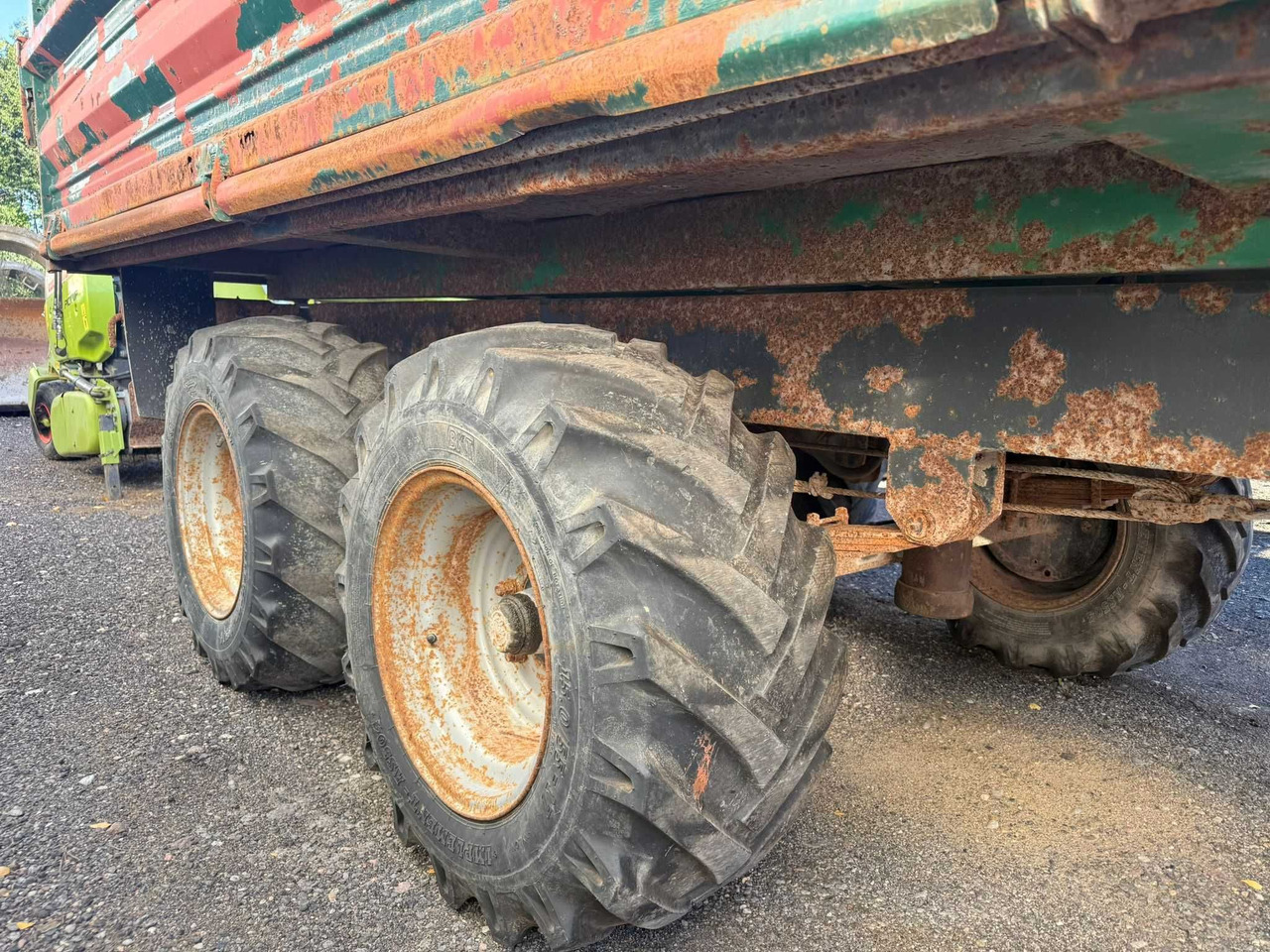 Przyczepa tandem wywrotka 3-stronna ,resory , Reisch , DMC 8 t.,1999 r - Сільськогосподарський причіп: фото 5 Przyczepa tandem wywrotka 3-stronna ,resory , Reisch , DMC 8 t.,1999 r - Сільськогосподарський причіп: фото 5