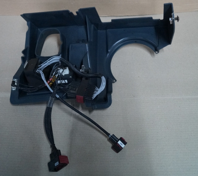 Jungheinrich 51037795 | Dashboard including ISM and battery/hour indicator 51201 - Приладова панель в категорії Вантажно-розвантажувальна техніка: фото 3 Jungheinrich 51037795 | Dashboard including ISM and battery/hour indicator 51201 - Приладова панель в категорії Вантажно-розвантажувальна техніка: фото 3