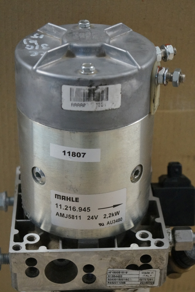 Jungheinrich 51064221 | Pump unit 24V 2,2KW Mahle AMJ5811 Pump motor 51056970 Pump unit 24V 2,2KW Mahle AMJ5811 Pump motor 51056970 Tank 16146890 Valve block 51305972 for ECE310 year 2015 - Гідронасос в категорії Вантажно-розвантажувальна техніка: фото 2 Jungheinrich 51064221 | Pump unit 24V 2,2KW Mahle AMJ5811 Pump motor 51056970 Pump unit 24V 2,2KW Mahle AMJ5811 Pump motor 51056970 Tank 16146890 Valve block 51305972 for ECE310 year 2015 - Гідронасос в категорії Вантажно-розвантажувальна техніка: фото 2