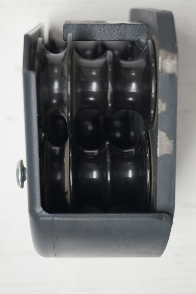 Jungheinrich 51160772 | Block rollor Hose guide for ETV from year 2003 till 2011 Block rollor Hose guide for ETV from year 2003 till 2011 - Гідравліка в категорії Вантажно-розвантажувальна техніка: фото 1 Jungheinrich 51160772 | Block rollor Hose guide for ETV from year 2003 till 2011 Block rollor Hose guide for ETV from year 2003 till 2011 - Гідравліка в категорії Вантажно-розвантажувальна техніка: фото 1