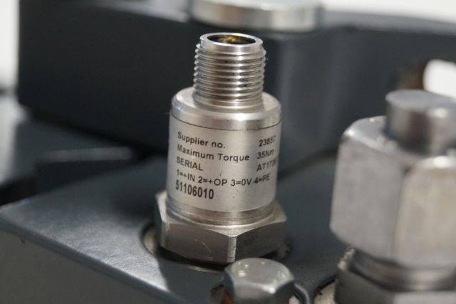 Jungheinrich 51193016 | Hydraulic Clamb from EKS308 year 2014 loading sensor 511 Hydraulic Clamb from EKS308 year 2014 loading sensor 51106010 - Гідравліка в категорії Вантажно-розвантажувальна техніка: фото 2 Jungheinrich 51193016 | Hydraulic Clamb from EKS308 year 2014 loading sensor 511 Hydraulic Clamb from EKS308 year 2014 loading sensor 51106010 - Гідравліка в категорії Вантажно-розвантажувальна техніка: фото 2