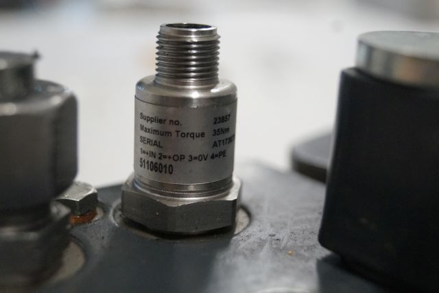 Jungheinrich 51193016 | Hydraulic Clamb from EKS308 year 2014 loading sensor 511 Hydraulic Clamb from EKS308 year 2014 loading sensor 51106010 - Гідравліка в категорії Вантажно-розвантажувальна техніка: фото 2 Jungheinrich 51193016 | Hydraulic Clamb from EKS308 year 2014 loading sensor 511 Hydraulic Clamb from EKS308 year 2014 loading sensor 51106010 - Гідравліка в категорії Вантажно-розвантажувальна техніка: фото 2