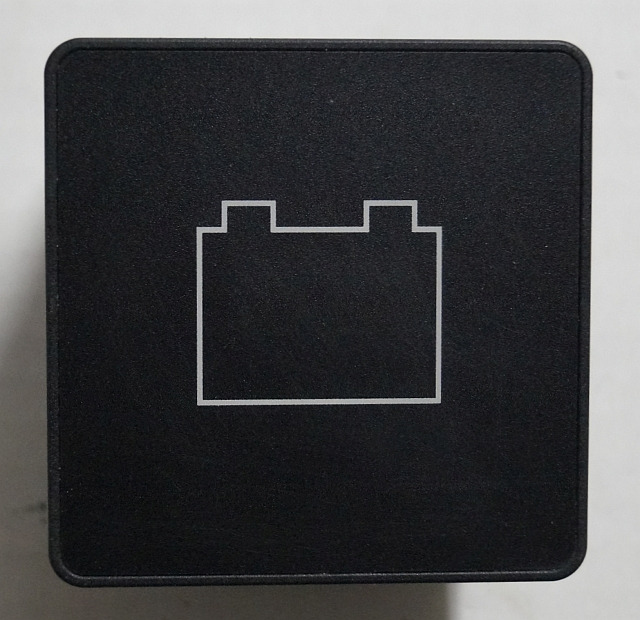 Jungheinrich 51295713 | Battery indicator sn. 947A6046 - Приладова панель в категорії Вантажно-розвантажувальна техніка: фото 1 Jungheinrich 51295713 | Battery indicator sn. 947A6046 - Приладова панель в категорії Вантажно-розвантажувальна техніка: фото 1
