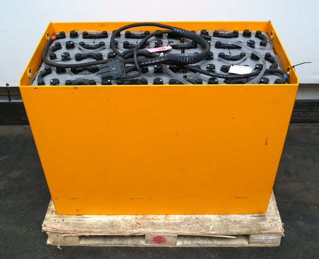 Jungheinrich unknown | Battery 48V775Ah 48 5PZS775 Year 2022 weight 1119 kg sn. - Аккумулятор в категорії Вантажно-розвантажувальна техніка: фото 1 Jungheinrich unknown | Battery 48V775Ah 48 5PZS775 Year 2022 weight 1119 kg sn. - Аккумулятор в категорії Вантажно-розвантажувальна техніка: фото 1