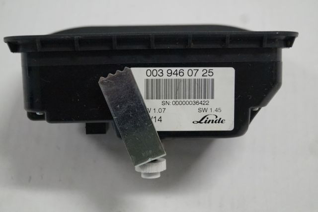 Linde 0039460725 | Display SW1.45 HW 1.07 sn. 00000036422 - Приладова панель в категорії Вантажно-розвантажувальна техніка: фото 2 Linde 0039460725 | Display SW1.45 HW 1.07 sn. 00000036422 - Приладова панель в категорії Вантажно-розвантажувальна техніка: фото 2
