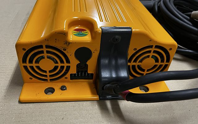 Zivan F7BQMW-0002QX | Used charger lead/acid 24V 60A 230V 11A sn. 1407710970 Used charger lead/acid 24V 60A 230V 11A sn. 1407710970 - Аккумулятор в категорії Вантажно-розвантажувальна техніка: фото 3 Zivan F7BQMW-0002QX | Used charger lead/acid 24V 60A 230V 11A sn. 1407710970 Used charger lead/acid 24V 60A 230V 11A sn. 1407710970 - Аккумулятор в категорії Вантажно-розвантажувальна техніка: фото 3