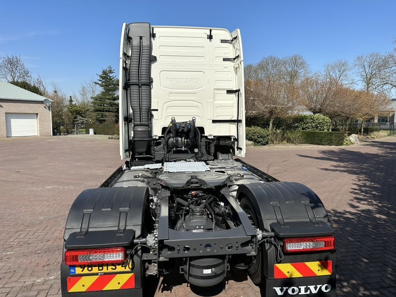 Volvo Volvo FH 500 4x2 ACC I-PARK COOL NEW MODEL FH 500 4x2 - Тягач: фото 4 Volvo Volvo FH 500 4x2 ACC I-PARK COOL NEW MODEL FH 500 4x2 - Тягач: фото 4