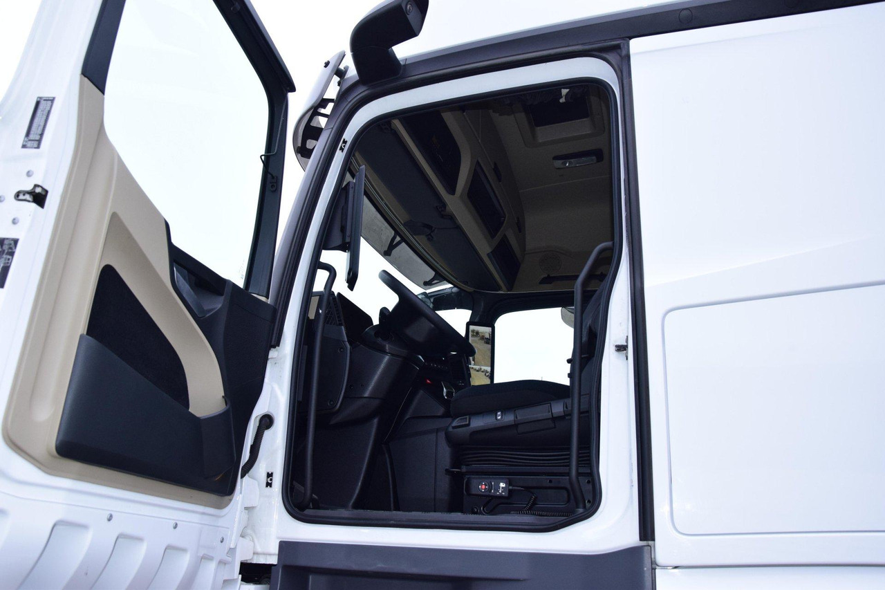 Тягач Mercedes-Benz Actros 5 1845 BigSpace: фото 8