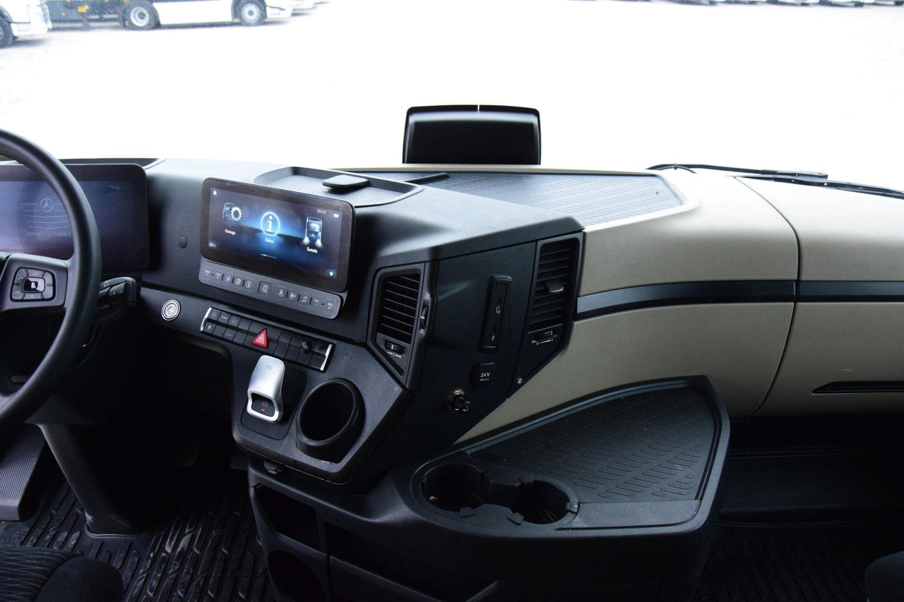 Тягач Mercedes-Benz Actros 5 1845 BigSpace: фото 11