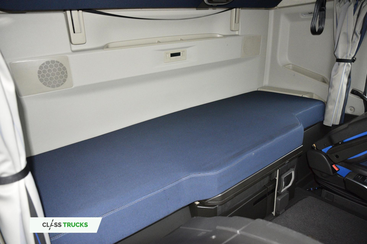 Volvo FH 460 Globetrotter XL Varios i-Save - Тягач: фото 4 Volvo FH 460 Globetrotter XL Varios i-Save - Тягач: фото 4